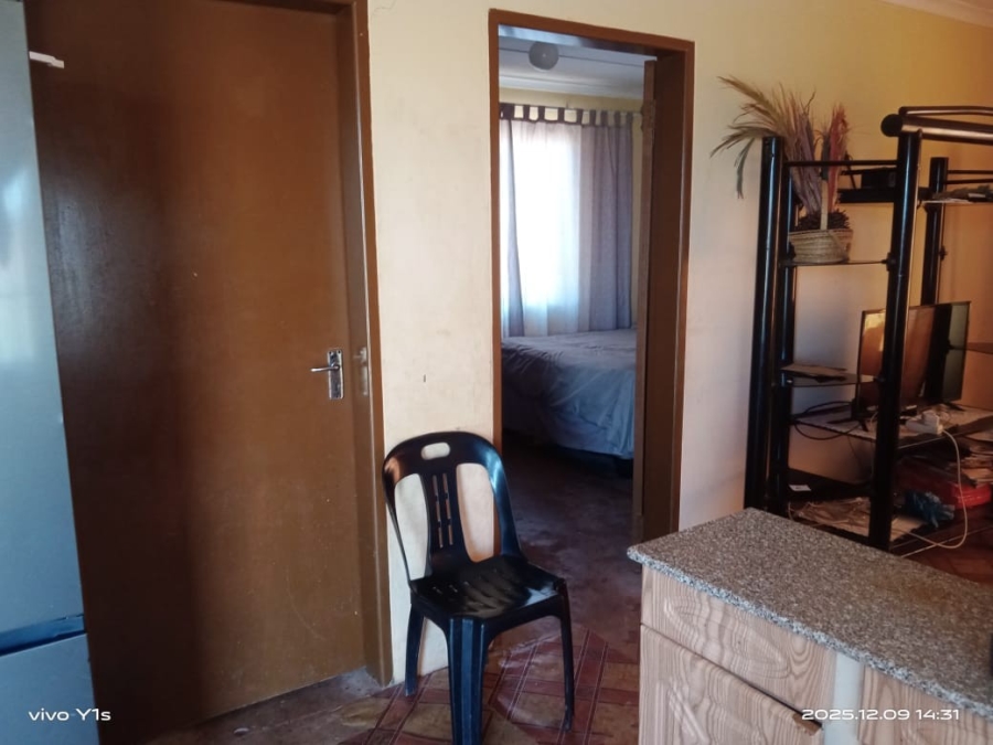 1 Bedroom Property for Sale in Phakamisa Eastern Cape